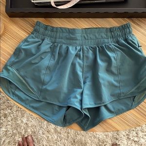 Lululemon shorts 4 regular
